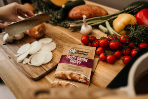 Slow-Cooked Beef & Onion Gravy Pie